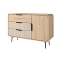Moderne houten dressoir met 3 lades en een deur in Scandinavische stijl.